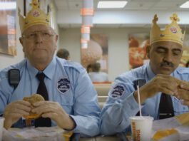 Burger King convoca seguranças reais para promover Cheddar Duplo em nova campanha (Foto: Divulgação)