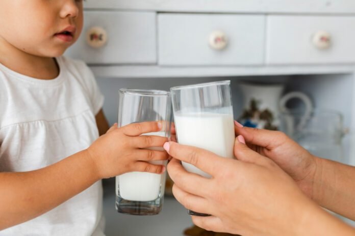 10 razões para consumir leite em todas as fases da vida (Foto: Freepik)