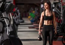 Malhar em excesso aumenta risco de lesões articulares, musculares e na coluna Malhar em excesso aumenta risco de lesões articulares, musculares e na coluna (Foto: Freepik)