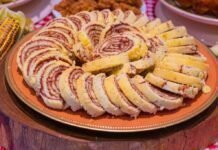 Receita de Bolo de Rolo com recheio de goiabada Receita de Bolo de Rolo com recheio de goiabada