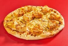 Domino’s anuncia a volta da pizza de pão de alho no cardápio Domino's anuncia a volta da pizza de pão de alho no cardápio