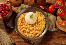 Croasonho introduz marca Santo Strogonoff para ampliar cardápio Santo Strogonoff chegou às lojas da rede Croasonho com seis pratos exclusivos (Foto: Divulgação)