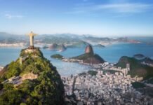 Pesquisa aponta o Rio de Janeiro como uma das melhores cidades do mundo para o "workation" (Foto: Envato)