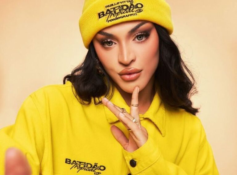 Pabllo Vittar lança colaboração de looks com Pornograffiti Batidão Tropical Vol. 2 (Foto: Gabriel Renné)