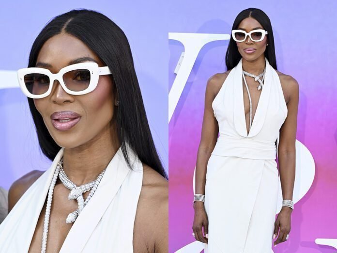 Naomi Campbell brilha com joias Serpenti Bvlgari em Londres (Foto: Getty Images)