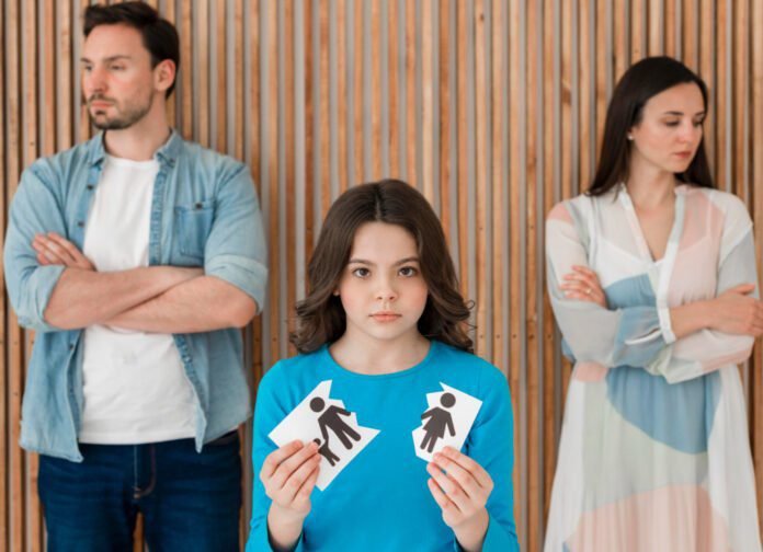 Como pais divorciados podem organizar a guarda dos filhos durante as festas de fim de ano (Foto: Freepik) Como pais divorciados podem organizar a guarda dos filhos durante as festas de fim de ano (Foto: Freepik)