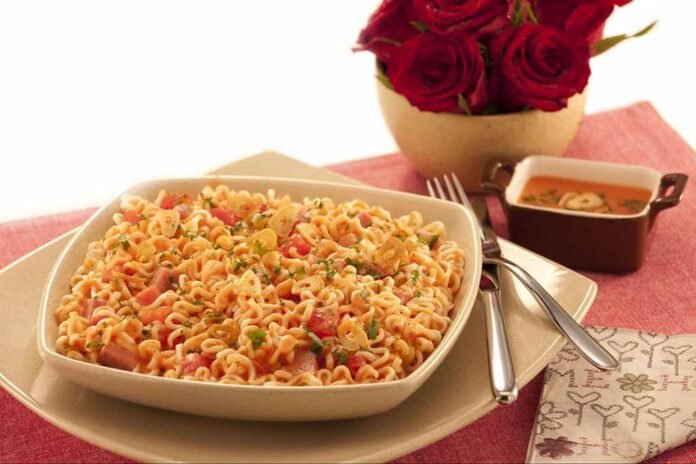 Nissin aposta em lámen com lombo defumado para refeições de dezembro (Foto: Divulgação/NISSIN)