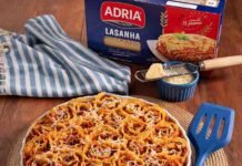 Lasanha invertida de carne de panela propõe nova montagem Receita de lasanha invertida usa carne desfiada e ricota (Foto: Divulgação/Adria)