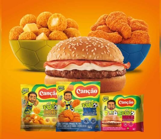 Canção lança FutWings e snacks inspirados na Copa inha de snacks da Canção inclui FutWings, FutChicken e FutBurguer para consumo em jogos e encontros (Foto: Divulgação)