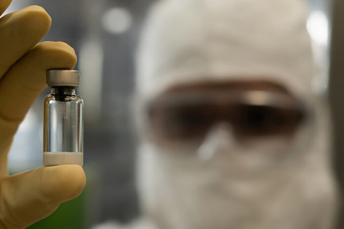 Anvisa autorizou a produção local da vacina contra chikungunya desenvolvida com a Valneva (Foto: Instituto Butantã)