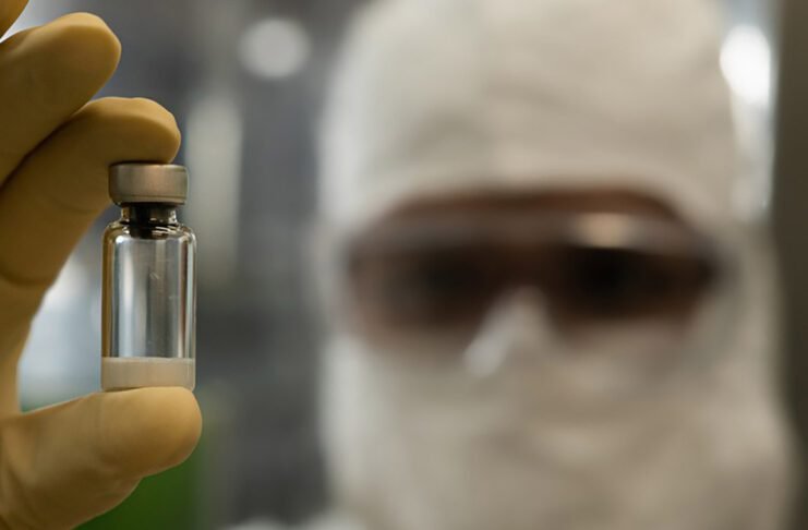Anvisa autorizou a produção local da vacina contra chikungunya desenvolvida com a Valneva (Foto: Instituto Butantã)