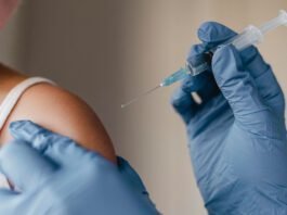 Vacina contra chikungunya entra em análise da Anvisa no Brasil Eurofarma submeteu à Anvisa o pedido de registro da vacina CHIKV VLP (Foto: Magnific)