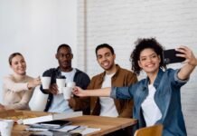 Geração Z prioriza qualidade de vida nas decisões sobre carreira Equilíbrio entre vida pessoal e profissional é citado por 72% na decisão de trocar de emprego (Foto: Magnifc)