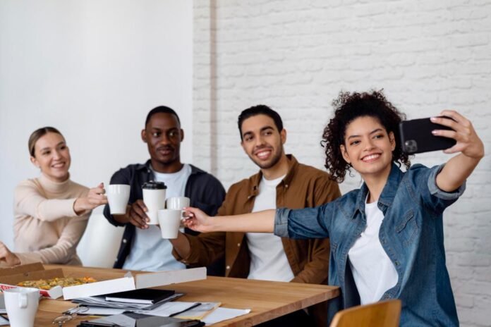 Equilíbrio entre vida pessoal e profissional é citado por 72% na decisão de trocar de emprego (Foto: Magnifc)