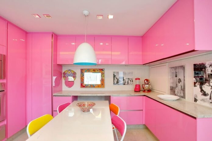 Linha Stripe da Ornare utiliza o rosa como referência aos ipês da primavera (Foto: Divulgação/Ornare)